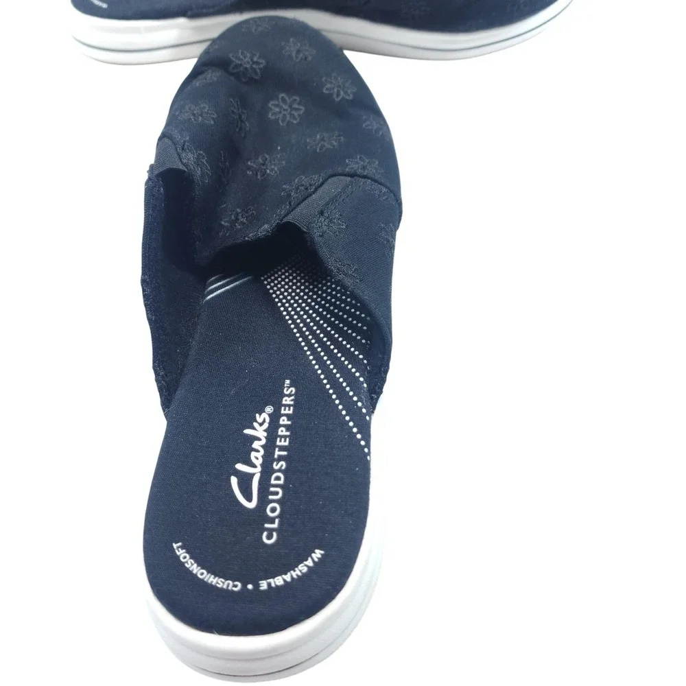 Clarks Cloudsteppers Mule Shoes Womens Size 10 Black Floral Slip On Comfort - Picture 3 of 8